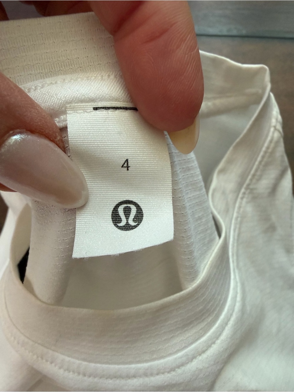 lululemon athletica White Women's Tank Top - Crew Neck Sleeveless - Picture 4 of 5